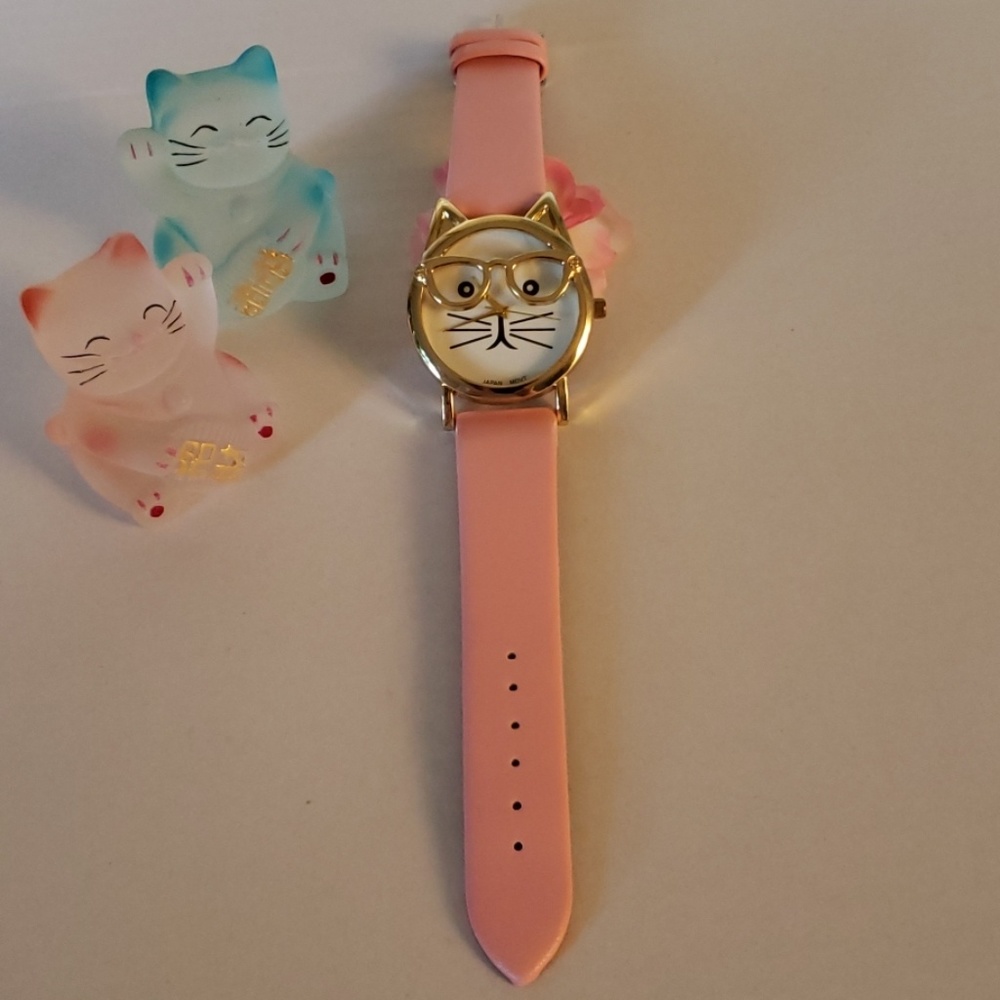 Kawaii pink neko watch, Japan
